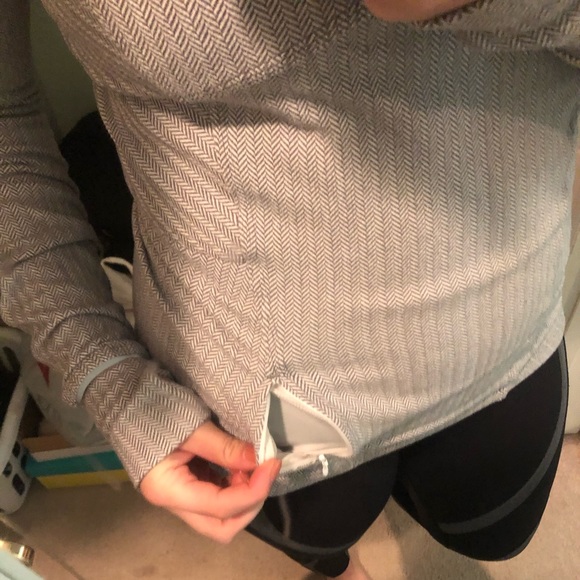 Lululemon half-zip - Picture 3 of 8